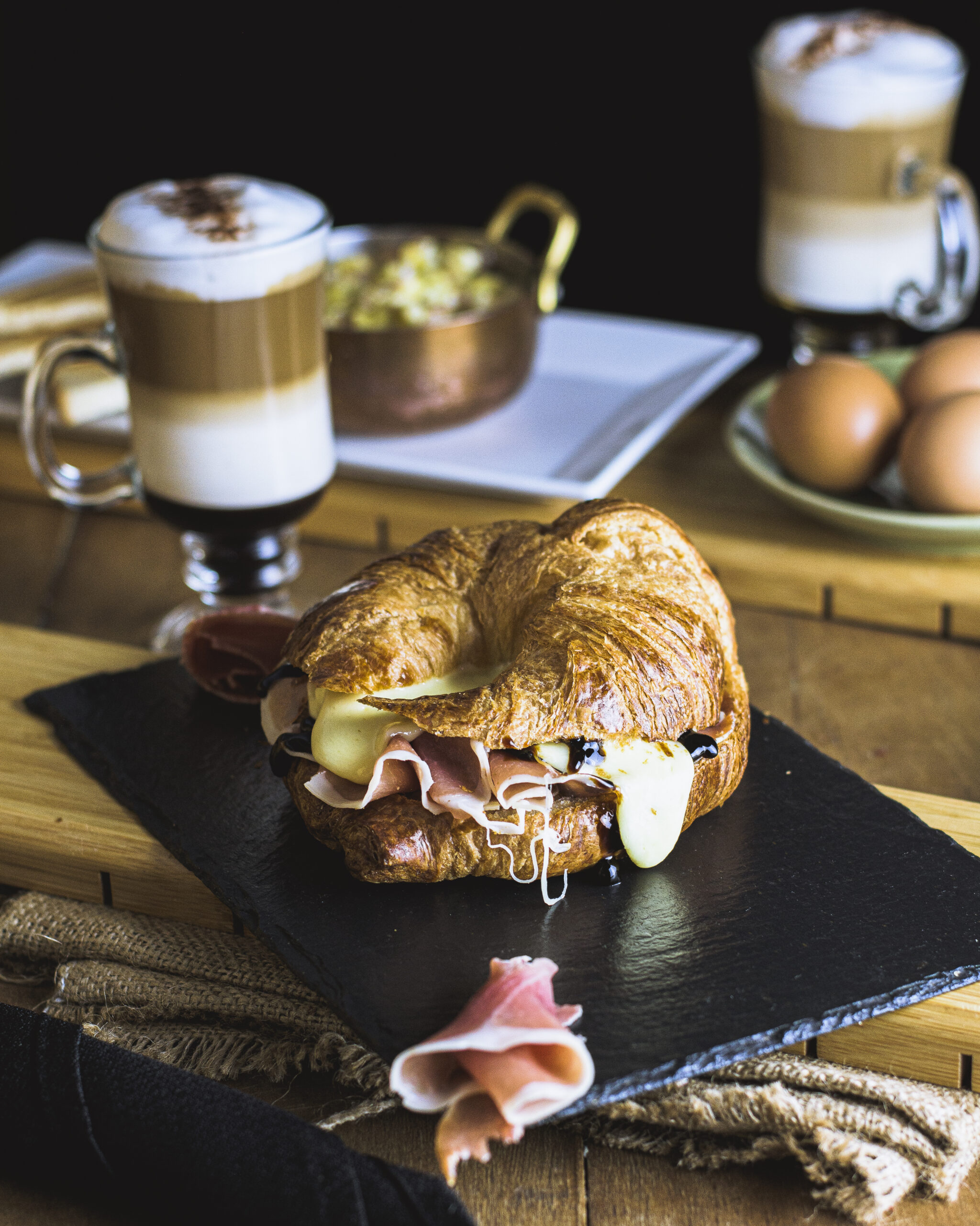 CRISSANT DE PROSCIUTTO